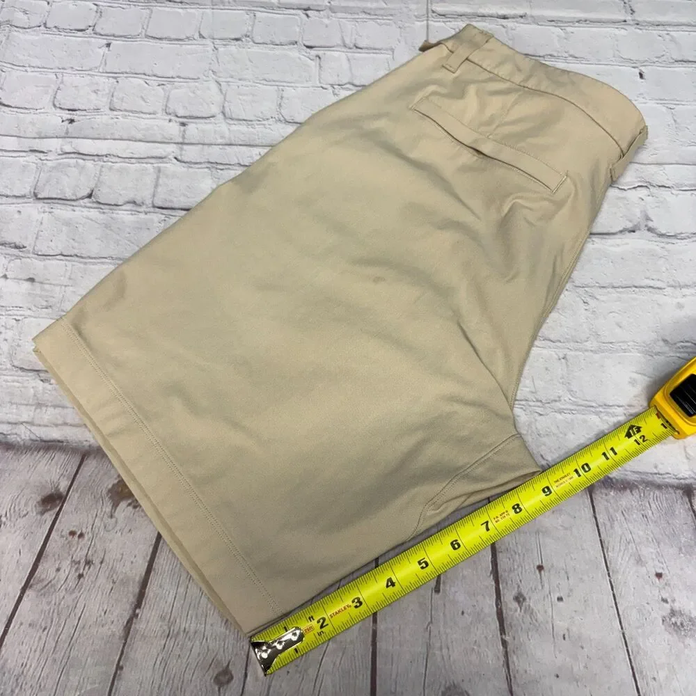 Lululemon Men ABC Shorts Classic Fit 9